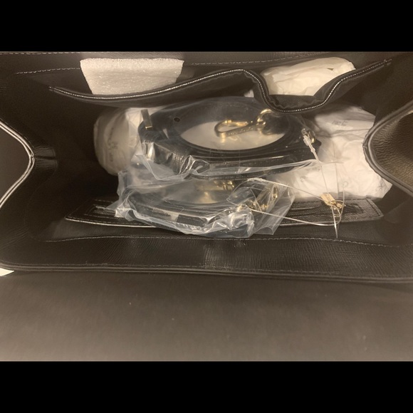 AUTHENTIC CROMIA  LEATHER BACKPACK - Picture 11 of 16